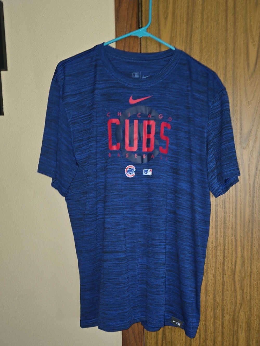 Nike Men's Royal Blue Chicago Cubs Short-Sleeve Tee with Red Logo